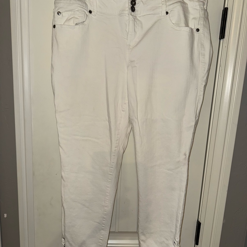 Torrid Women's White Skinny Jeans